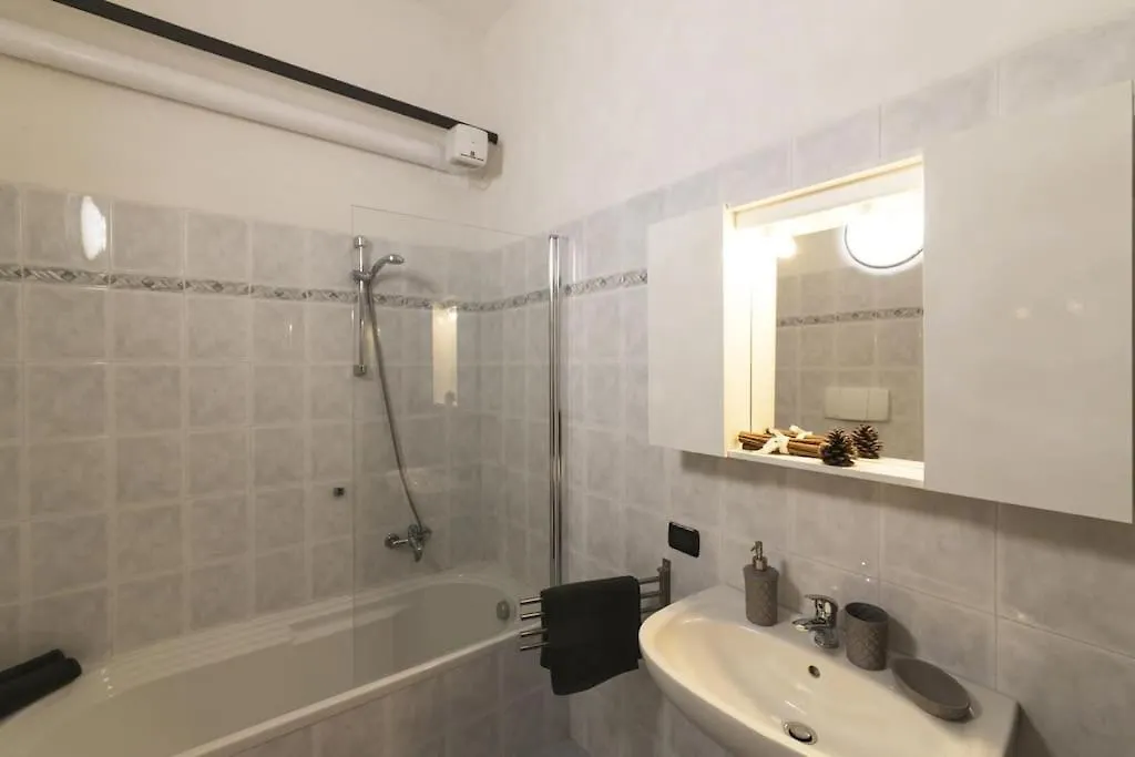 Bello Posto 1-Bedroom Apartment Acquaseria
